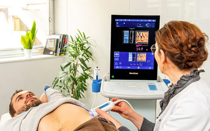 需要進行肝癌風(fēng)險篩查的高危人群 